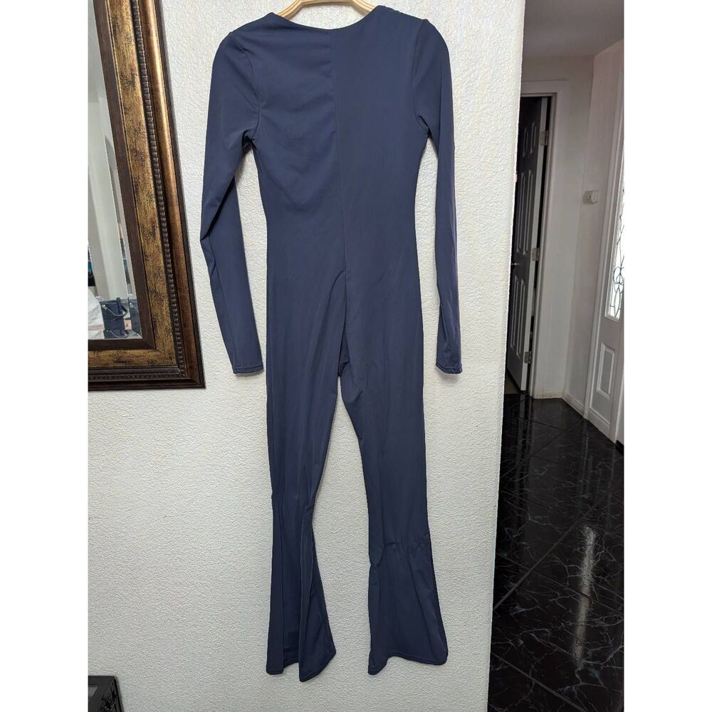 Qinsen jumpsuit size medium - Picture 9 of 10
